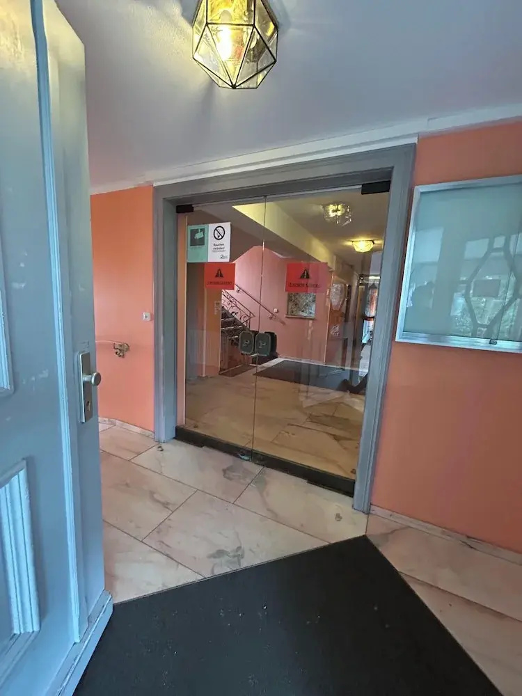 Photo - 2-Rent Group Hostel Rooms AUB162