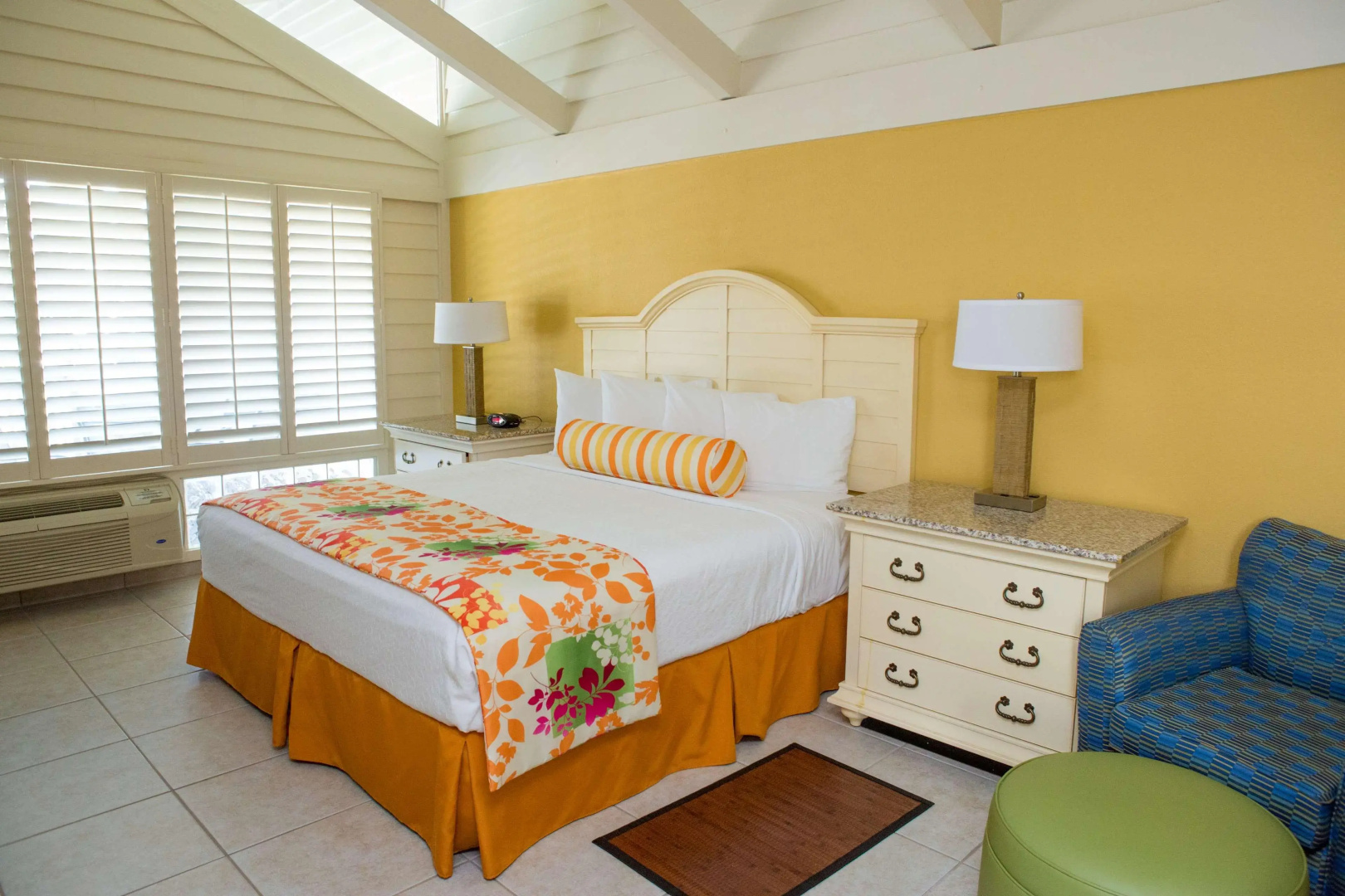 Photo - Best Western Plus Yacht Harbor Inn