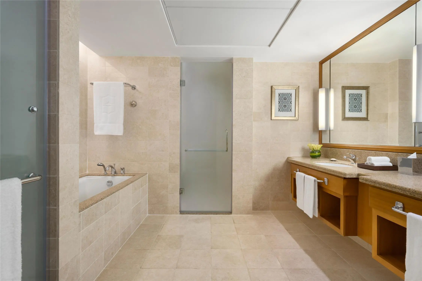 Photo - Shangri-La's Barr Al Jissah Resort & Spa — Al Waha Hotel