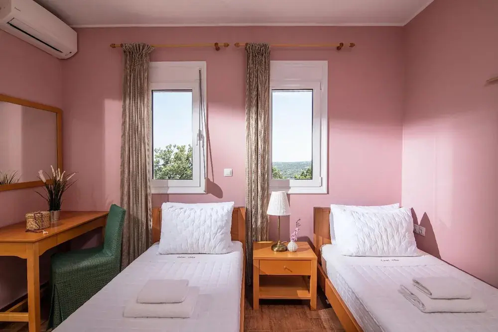 Photo - Villa Daphni
