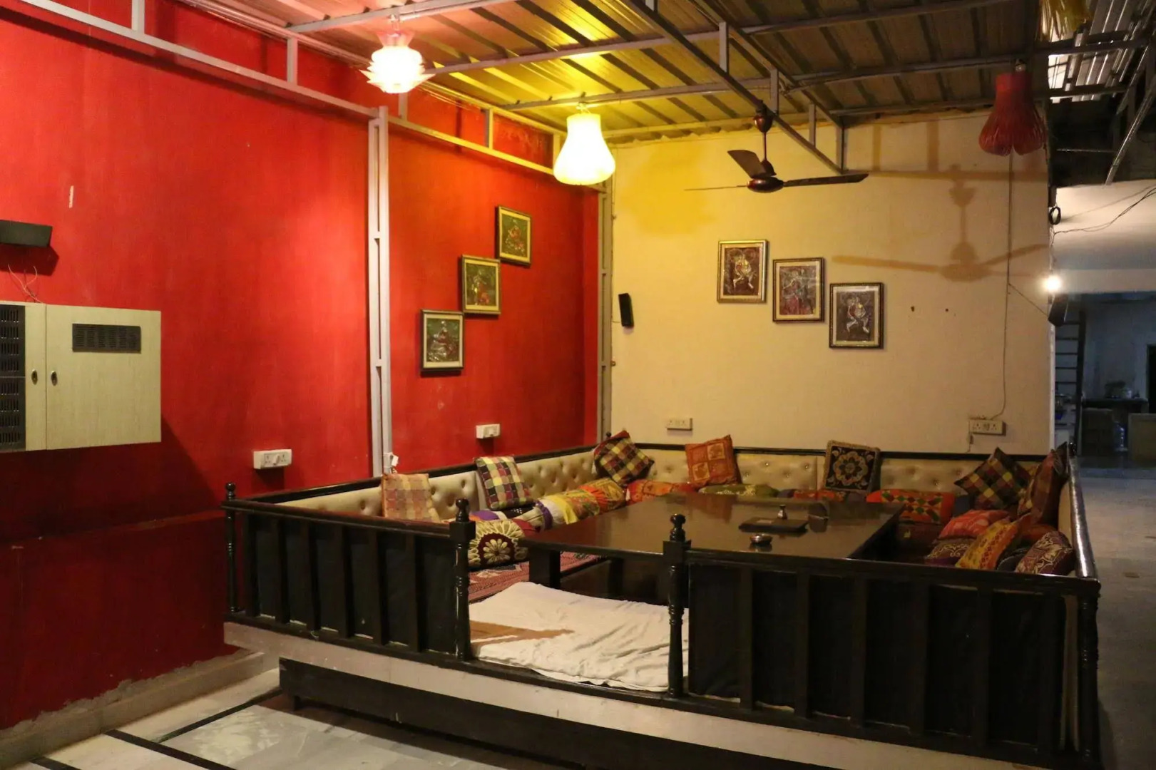 Foto - Hotel All Iz Well - Just a min away from New Delhi Railway Station