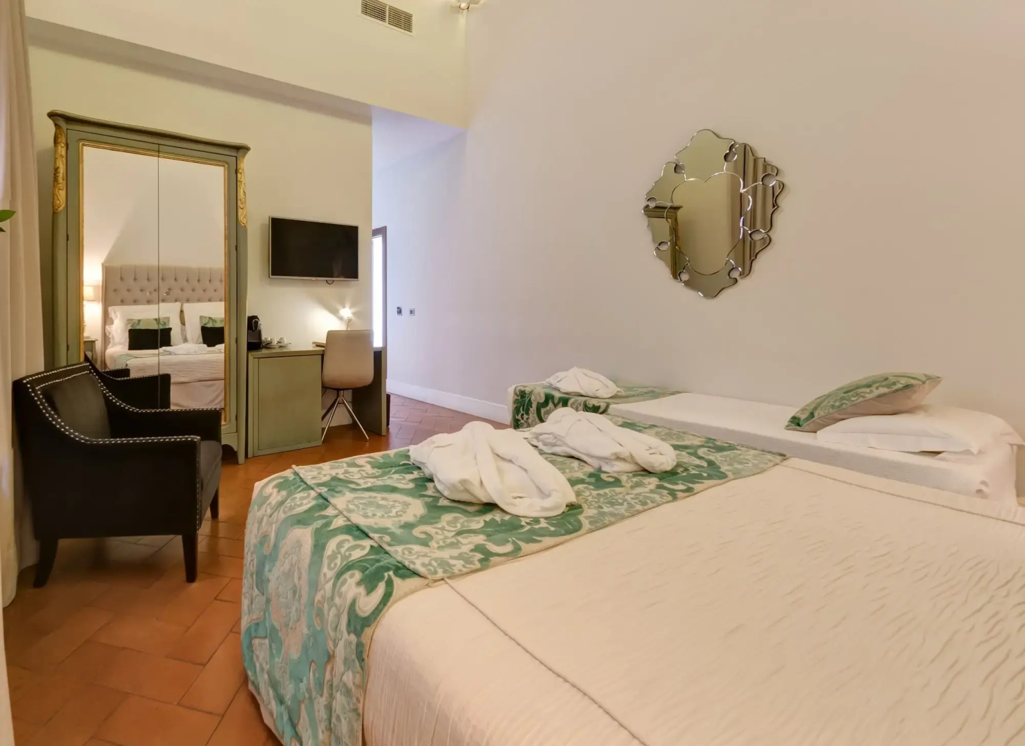 Photo - Palacio Pinello