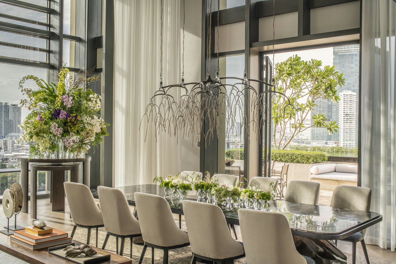 Photo - Four Seasons Hotel Bangkok at Chao Phraya River