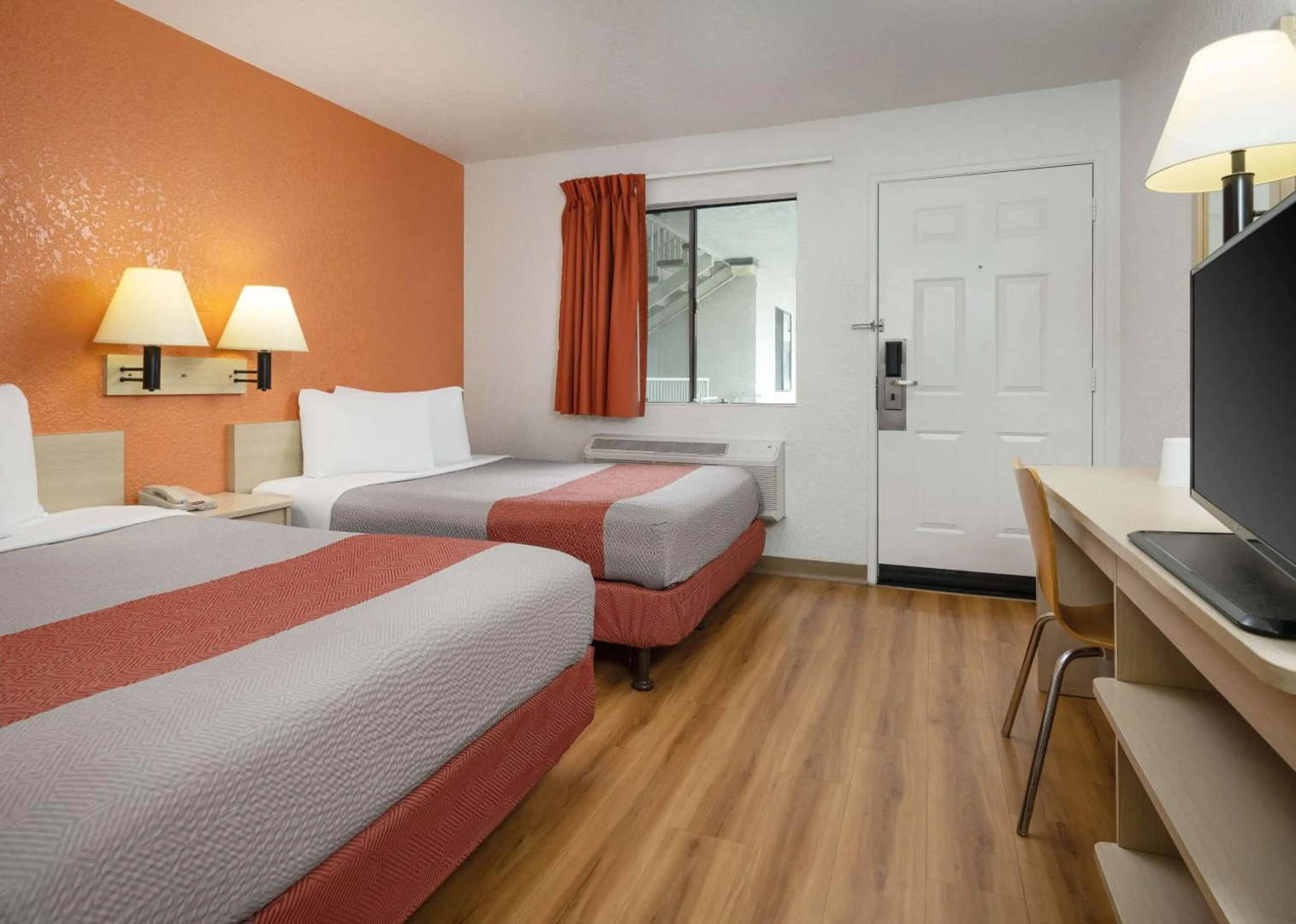 Foto - Motel 6 Buena Park, CA - Knotts Berry Farm - Disneyland