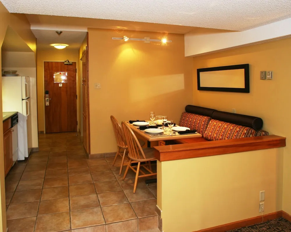 Foto - Mountain Side Hotel Whistler by Executive