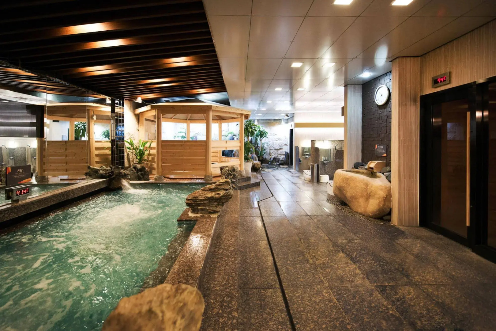 Photo - Klaven Hotel Myeongdong City Hall