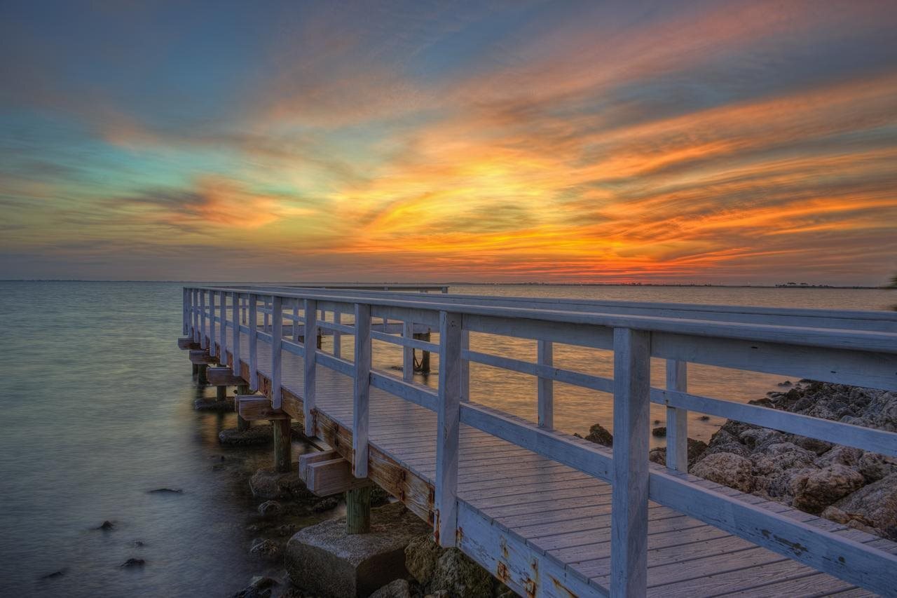 Photo - Sailport Waterfront Suites