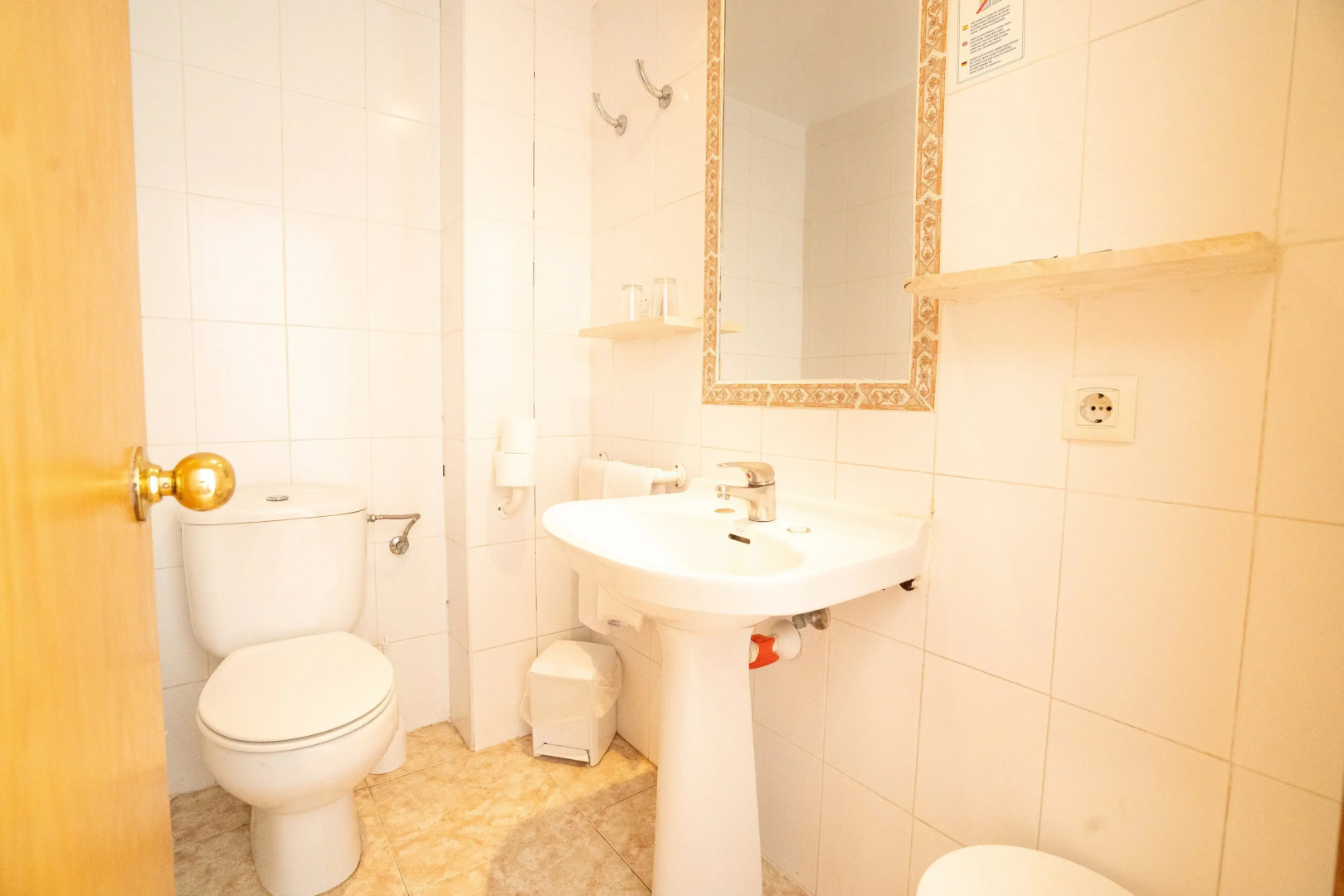 Photo - Houm Nets - Adults Only
