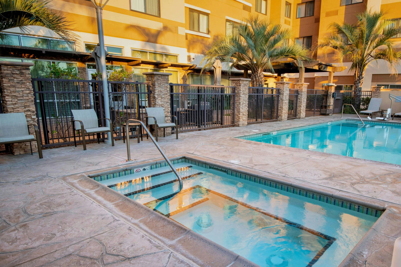 Photo - Courtyard San Diego Oceanside