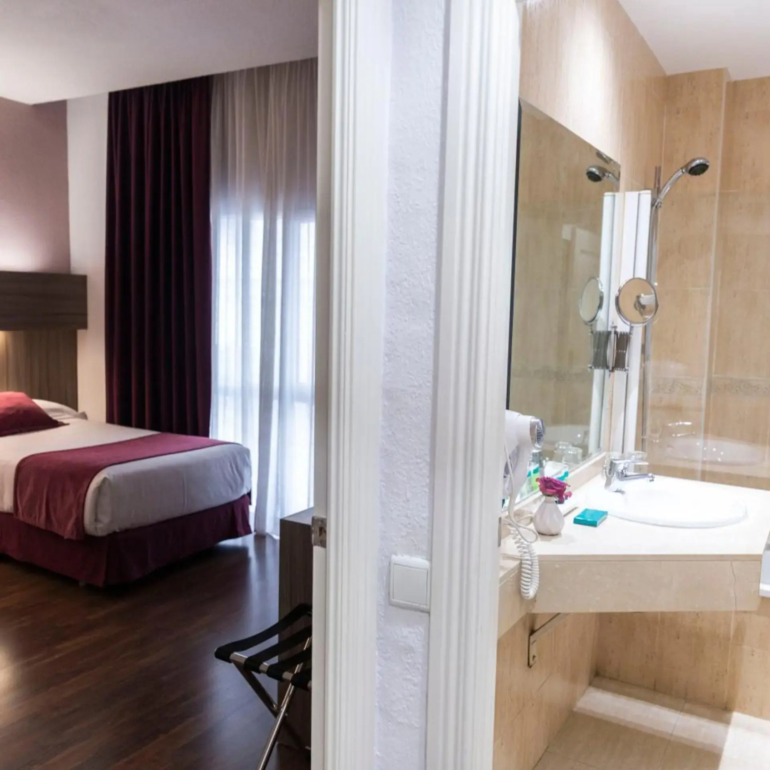 Photo - Hotel Serrano