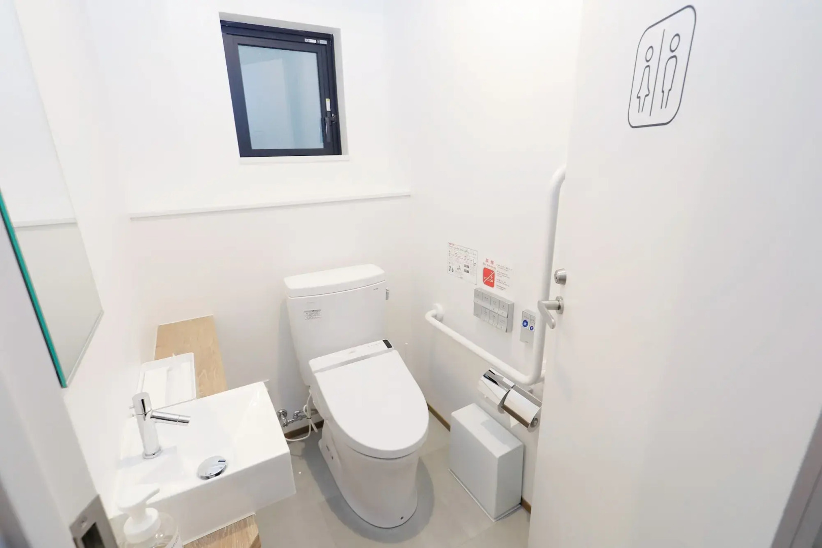 Foto - WeBase Hakata Hostel