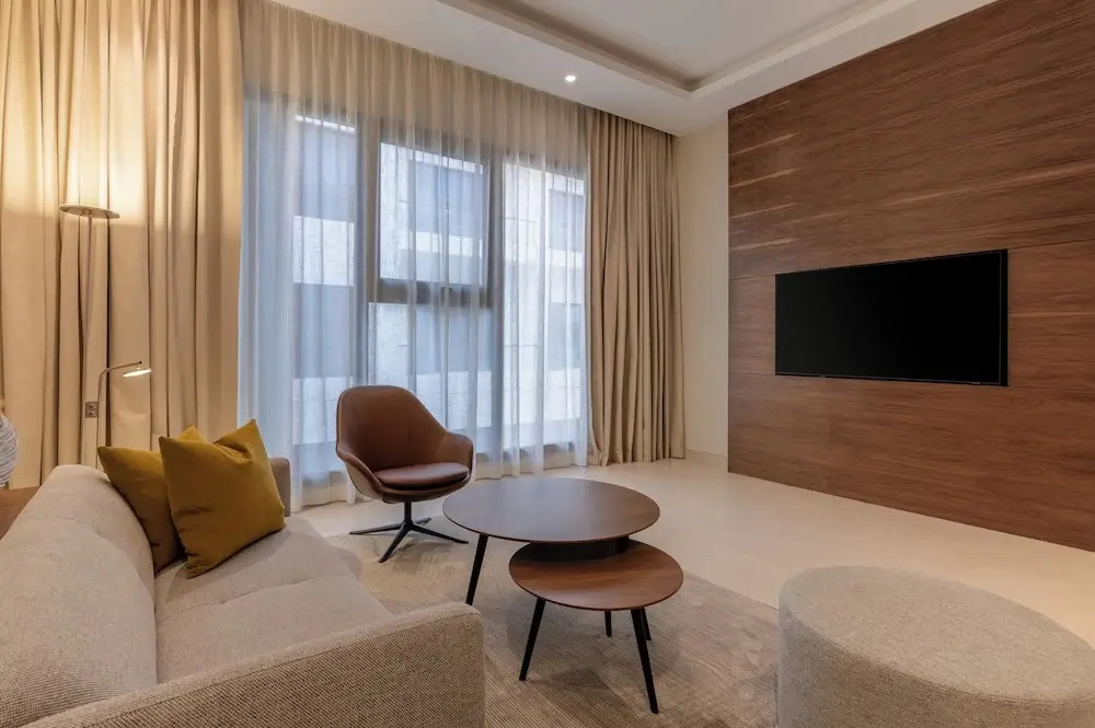 Photo - Rafa- Hittin