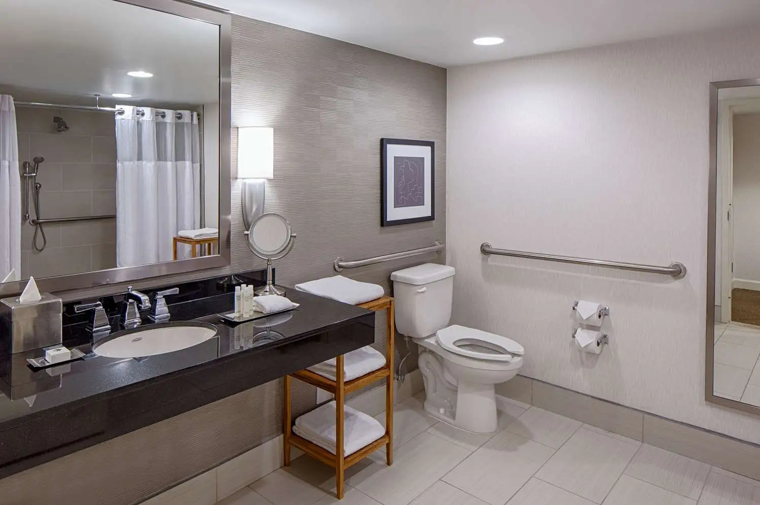 Foto - DoubleTree by Hilton Hotel Houston - Greenway Plaza