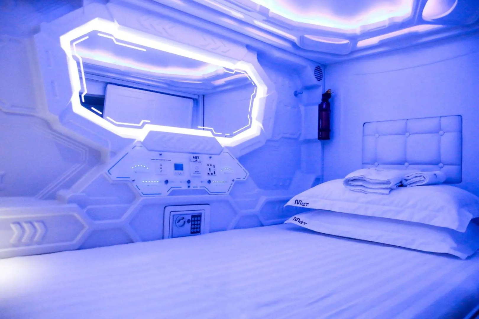 Foto - Met A Space Pod @ Arab Street