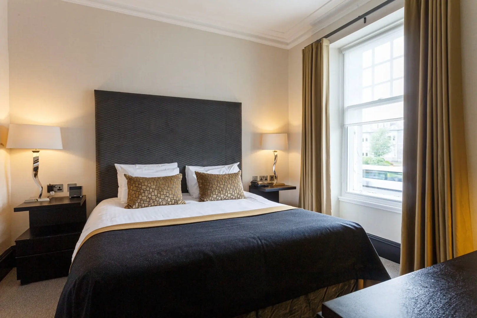 Photo - The Chester Hotel