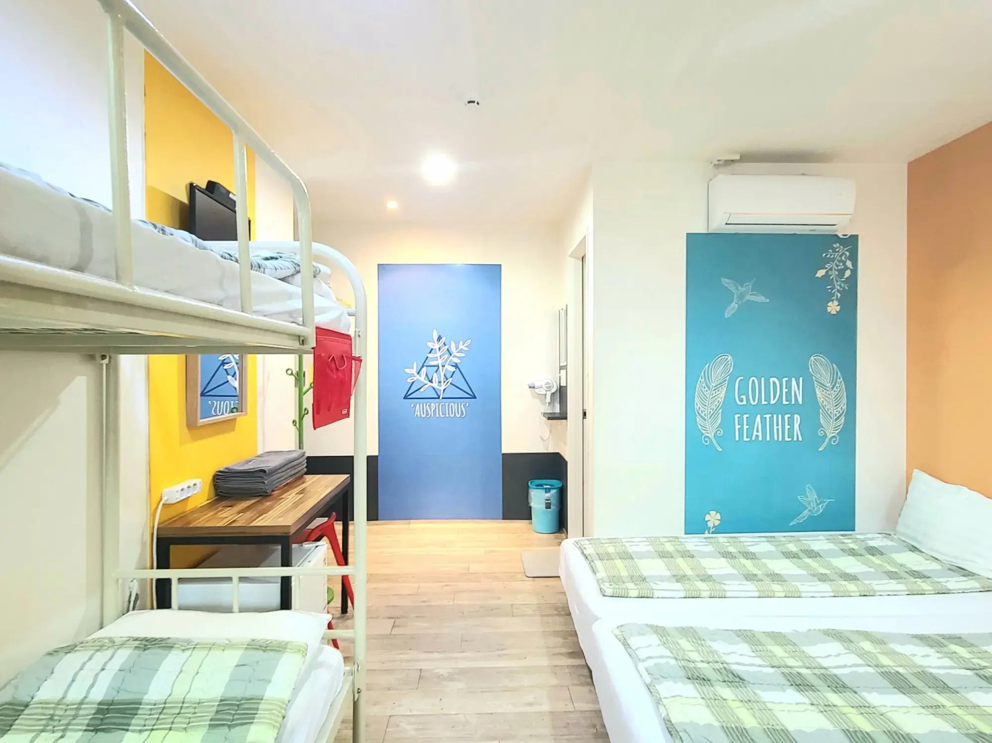 Foto - Hostel Tommy 50 off sale for 10th Anniversary on 2026