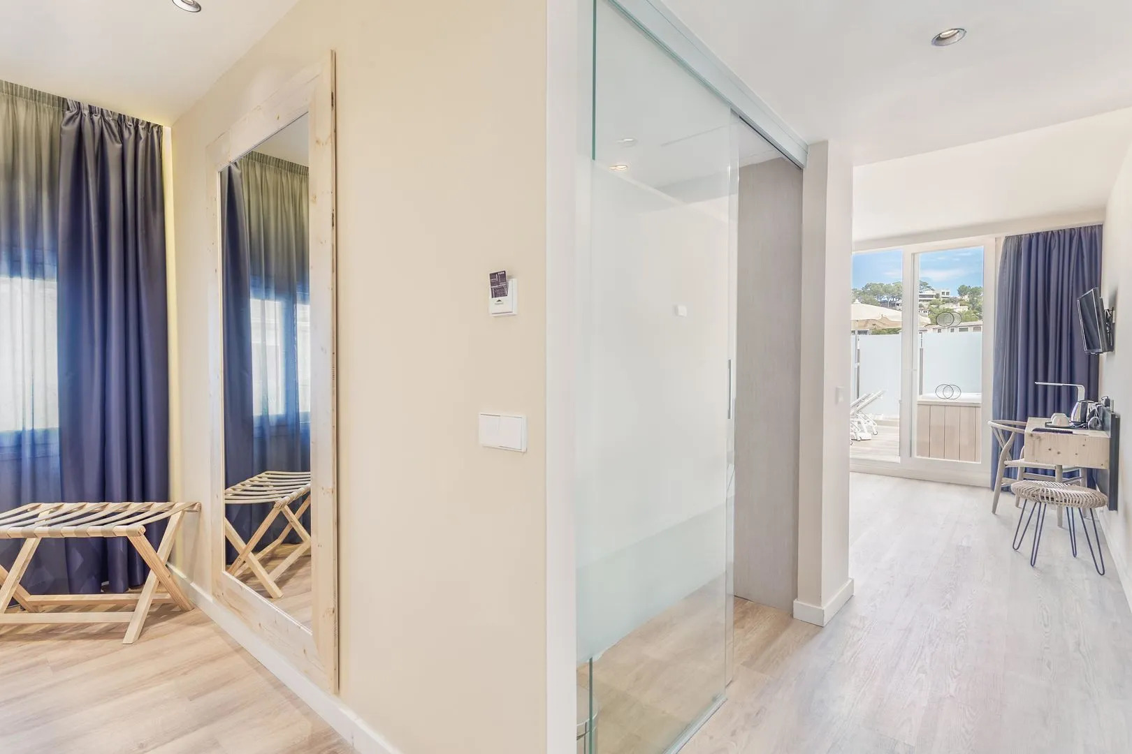 Photo - FERGUS Style Soller Beach