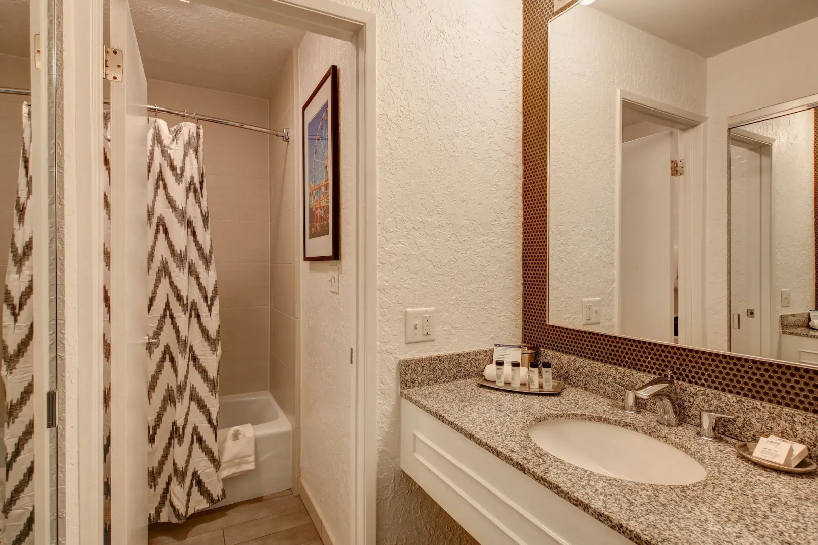 Photo - Inn at Venice Beach