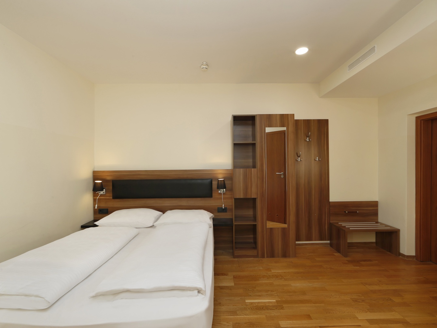 Photo - B&B HOTEL Berlin-Adlershof
