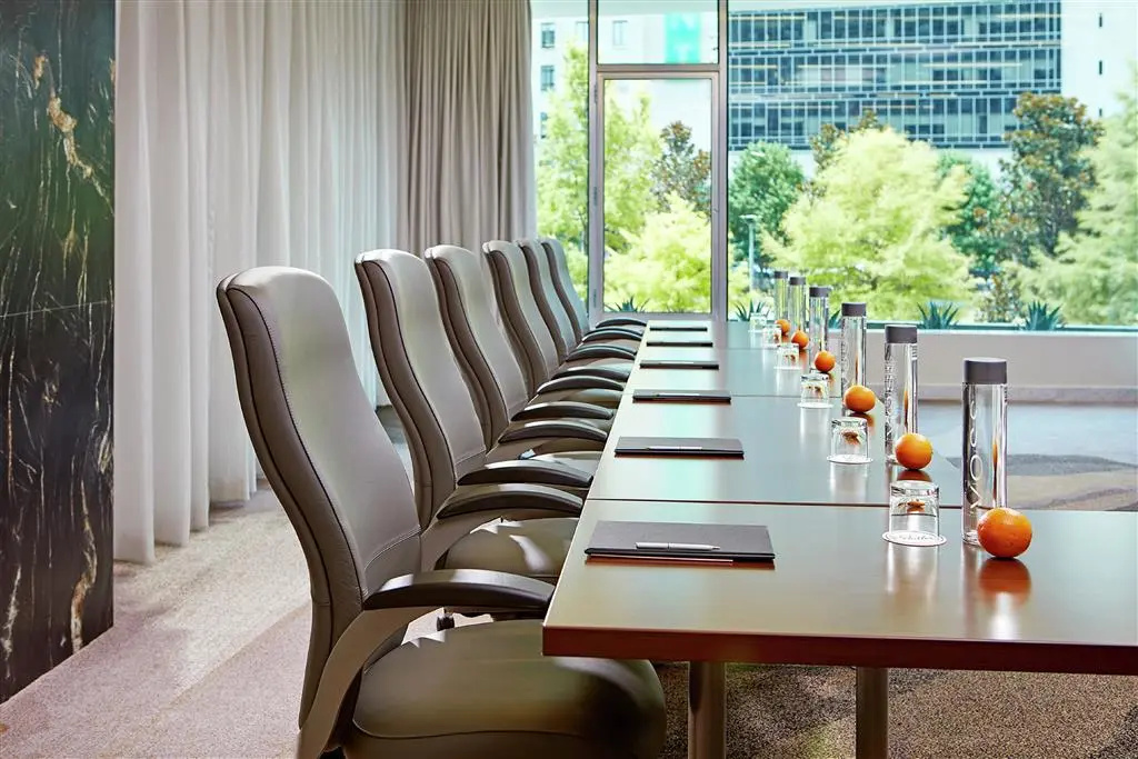 Photo - The Statler Dallas Curio Collection By Hilton