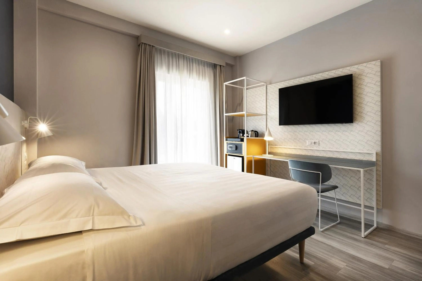Photo - Adesso Hotel