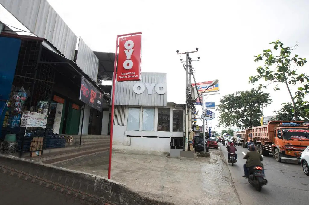 Foto - Hotel O near Summarecon Mall Serpong formerly Gemilang Guesthouse