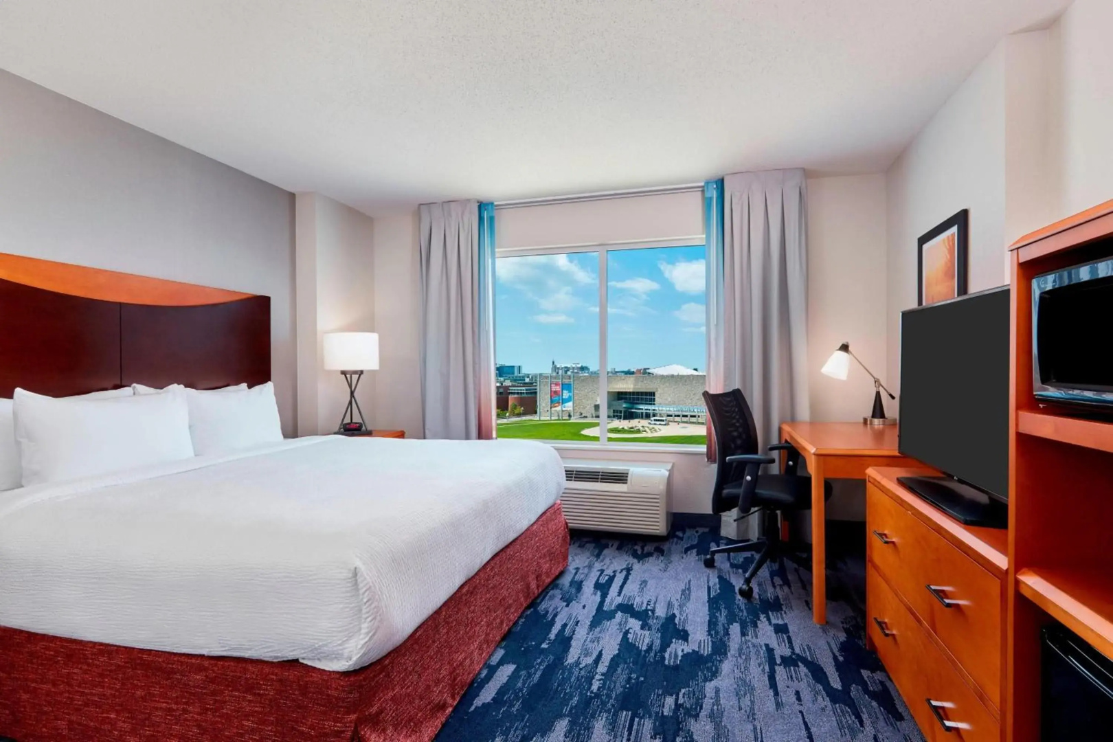 Photo - Fairfield Inn & Suites by Marriott Indianapolis Downtown
