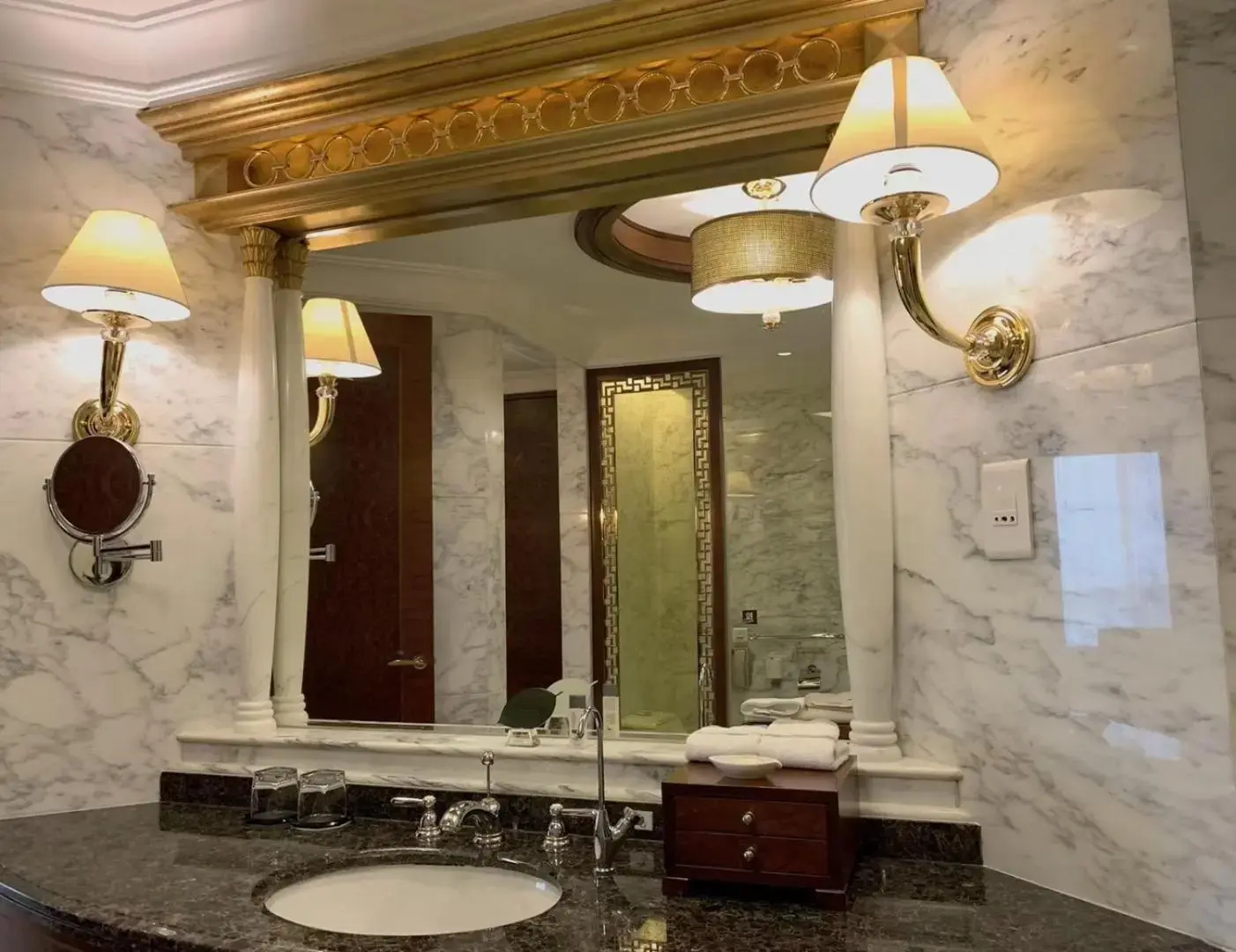 Photo - Regal Palace Hotel