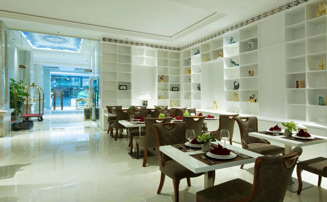 Photo - Diamond Hill Hotel
