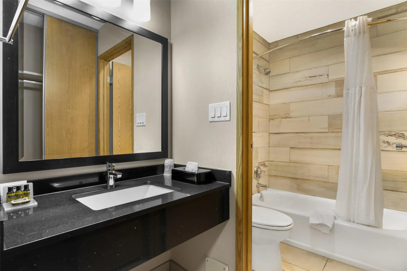 Photo - Best Western Plus Country Meadows Inn