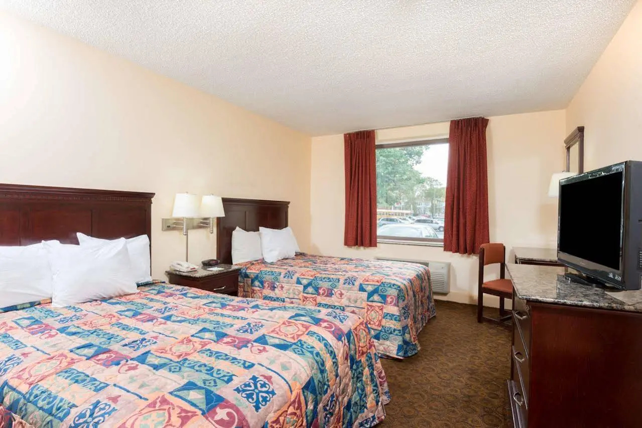 Photo - Knights Inn Phildelphia