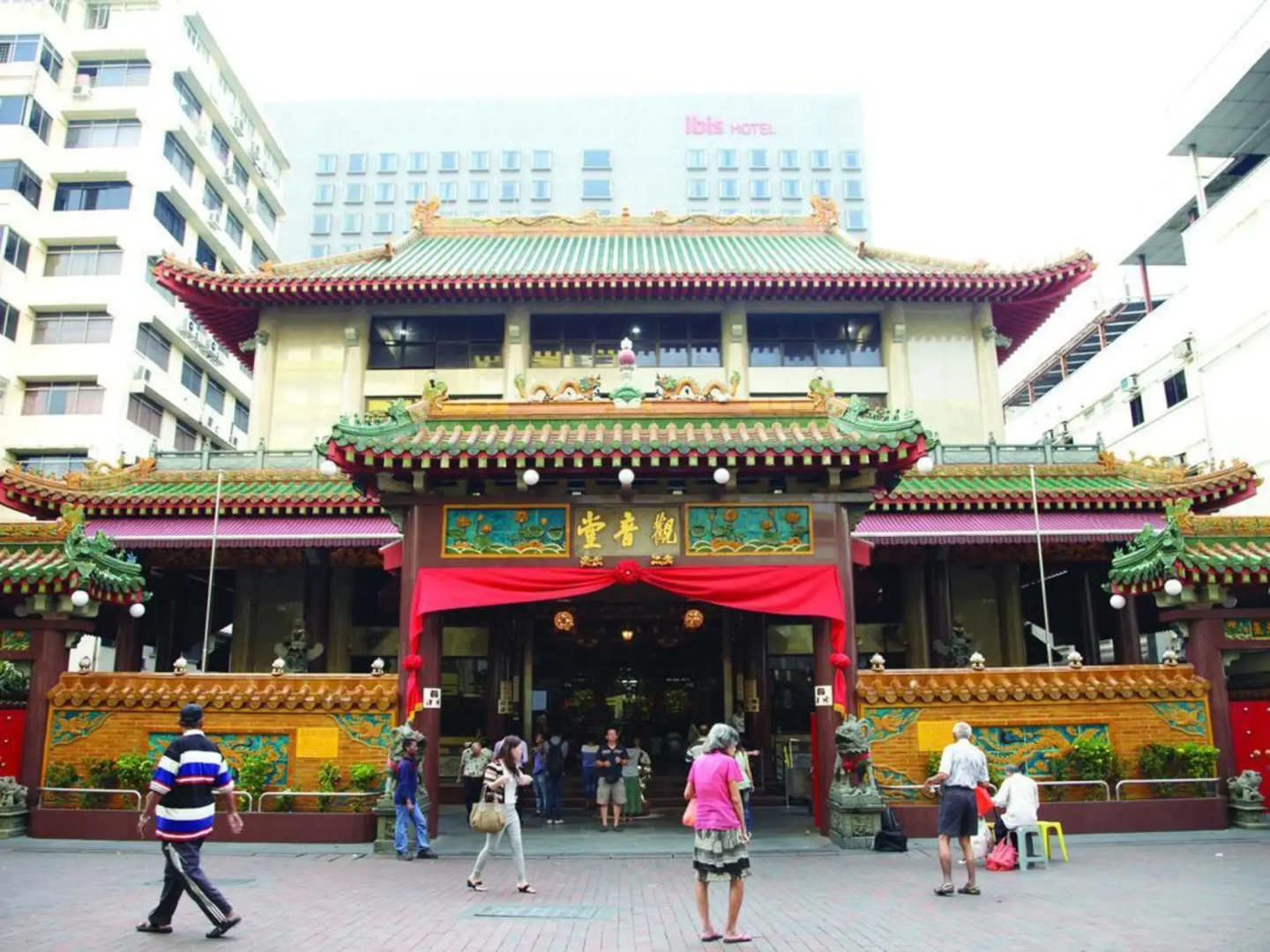 Photo - Village Hotel Albert Court by Far East Hospitality