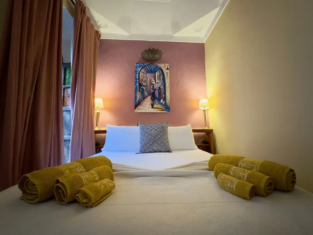 Photo - Riad Taghia