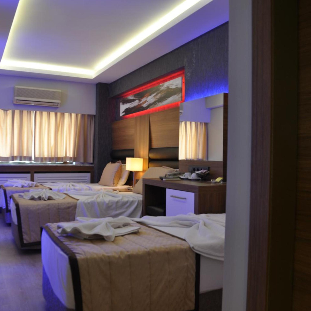 Foto - İzmir Otel Kabaçam