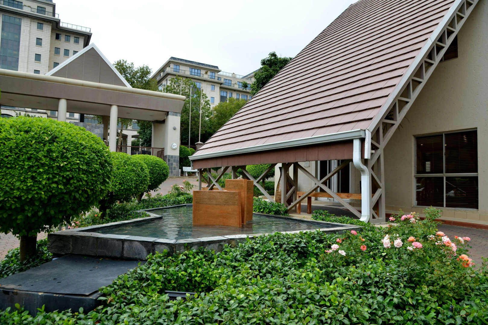 Photo - Courtyard Hotel Sandton