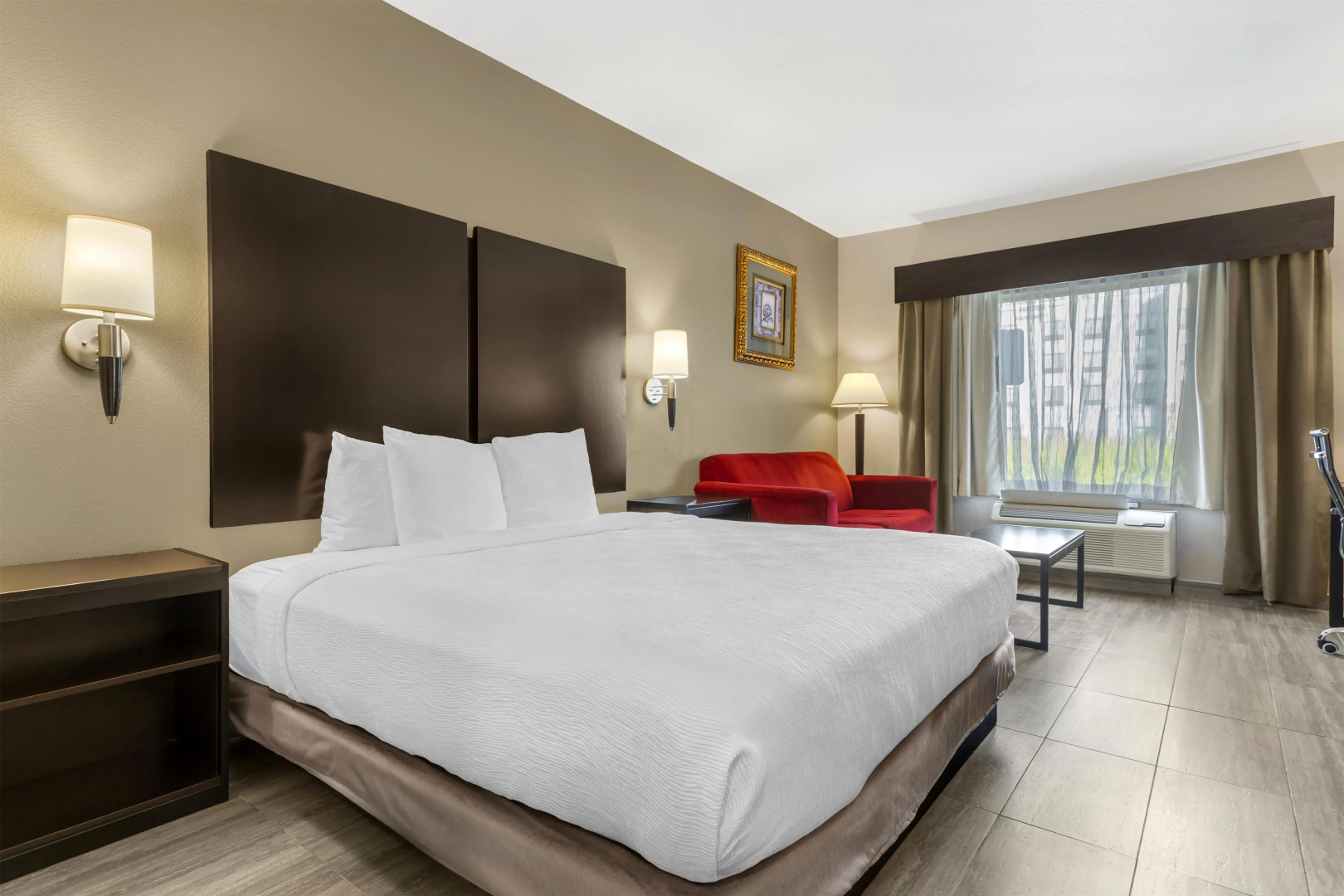 Photo - Best Western Plus Heritage Inn