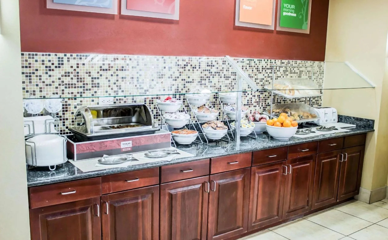 Photo - Comfort Suites Orlando Airport