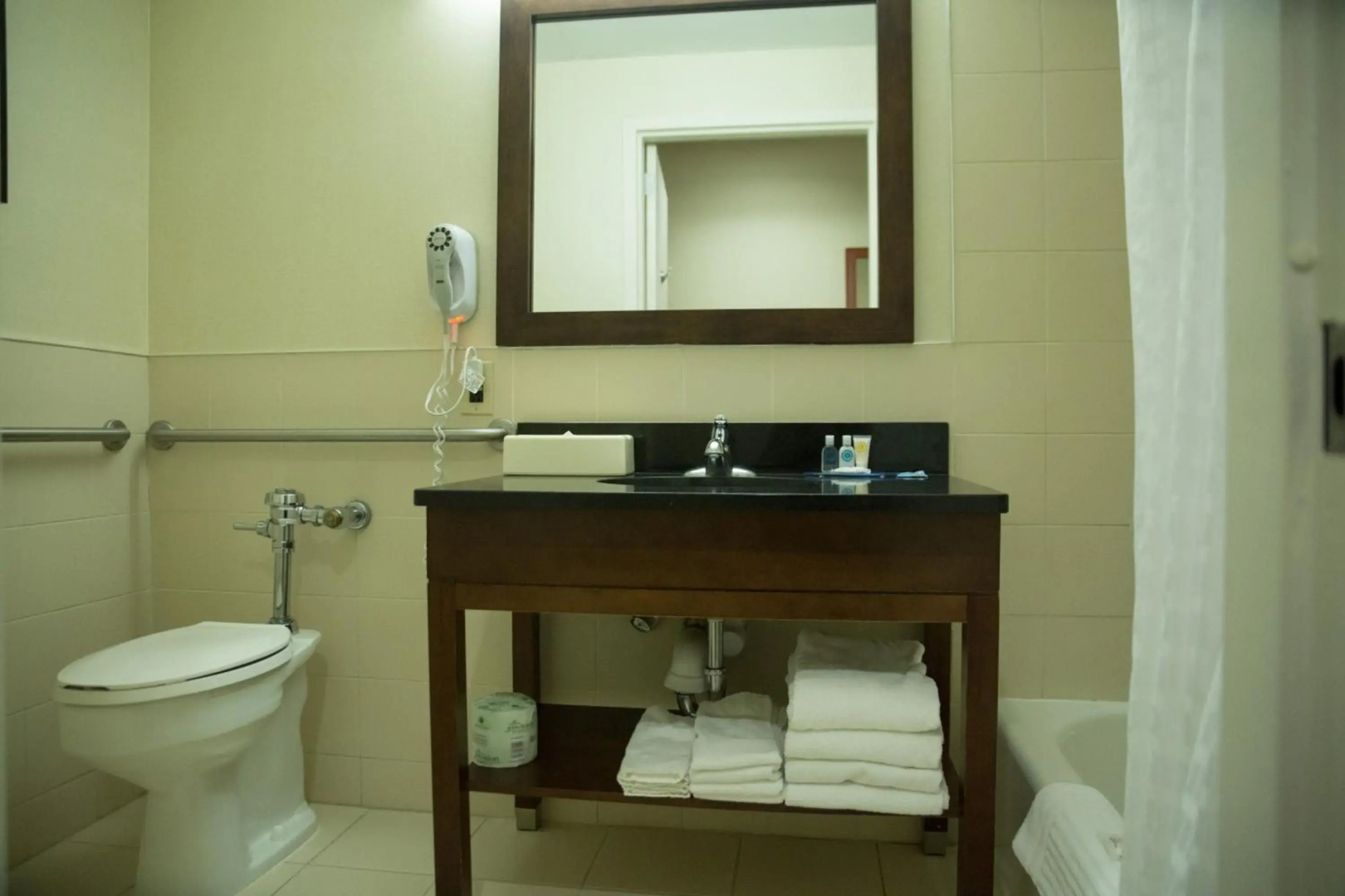 Photo - Comfort Inn Syosset-Long Island