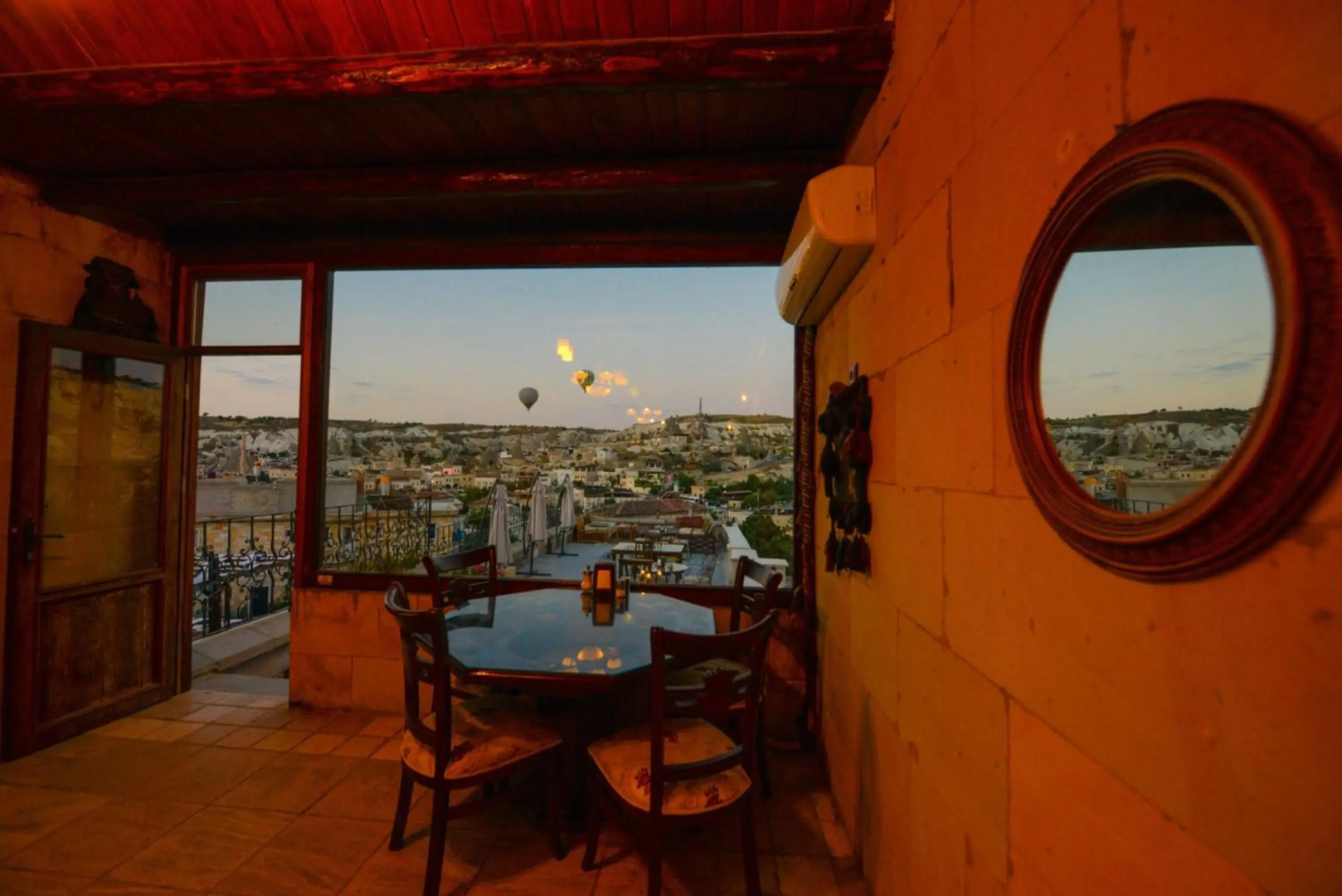 Photo - Vineyard Cave Hotel