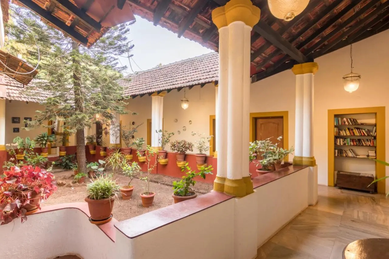 Photo - Granpa's Inn Hotel Bougainvillea