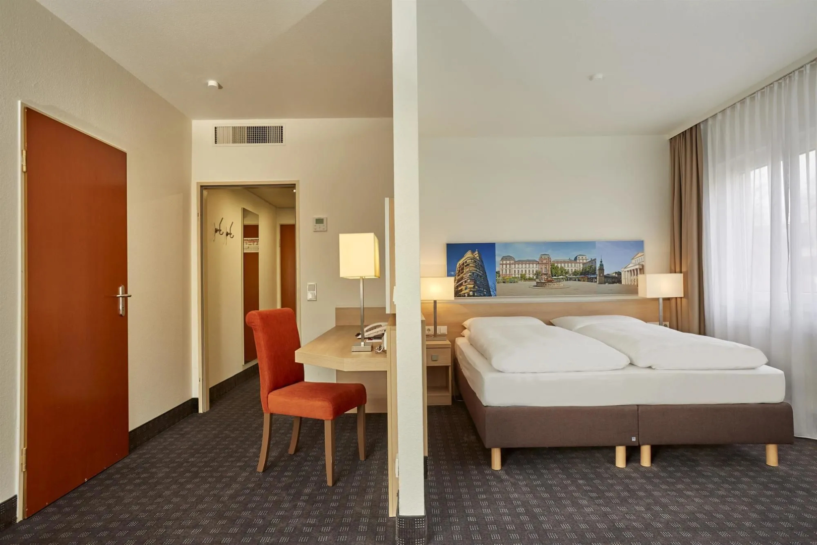 Photo - H+ Hotel Darmstadt