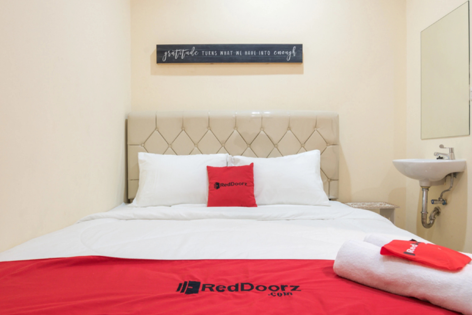 Photo - RedDoorz @ Tebet Barat 2