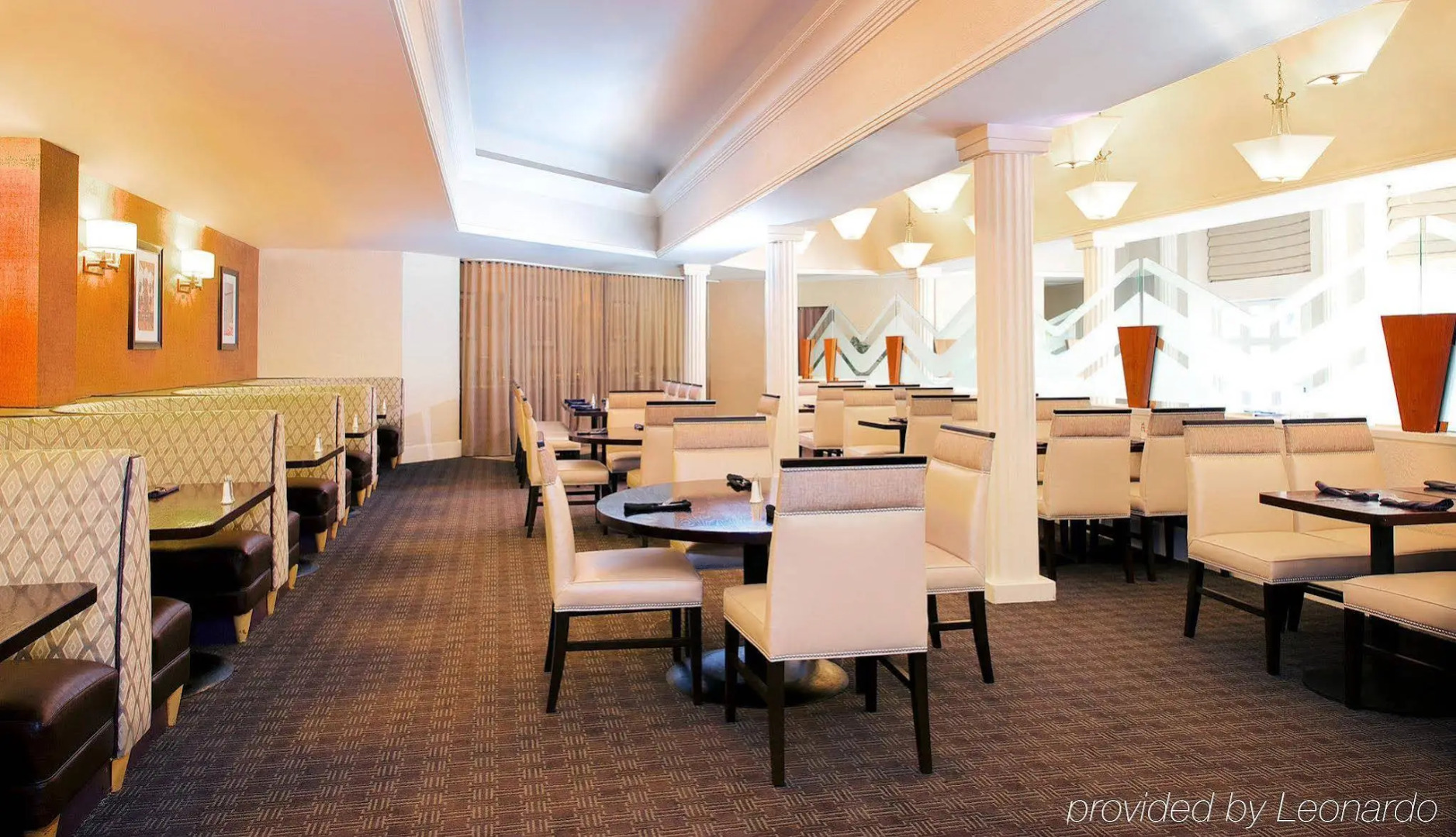 Photo - Sheraton Mission Valley San Diego Hotel