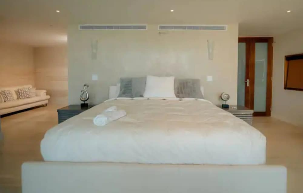 Beachside Getaway Suites