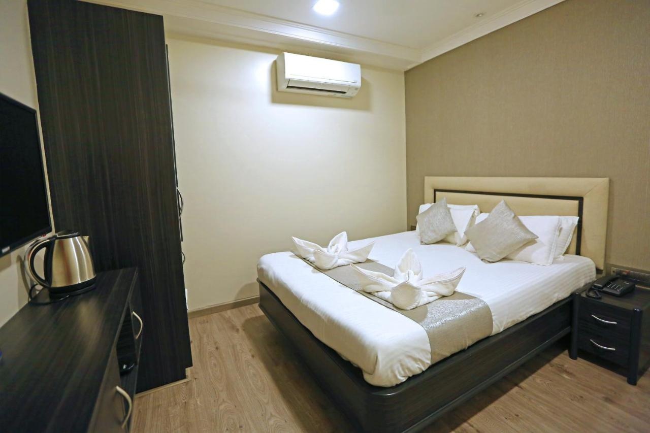 Photo - Gulf Hotel Colaba