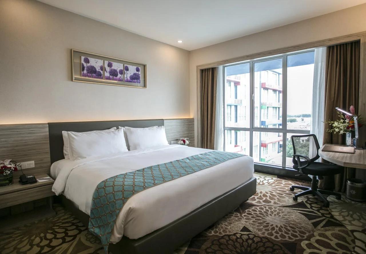 Photo - V8 Hotel