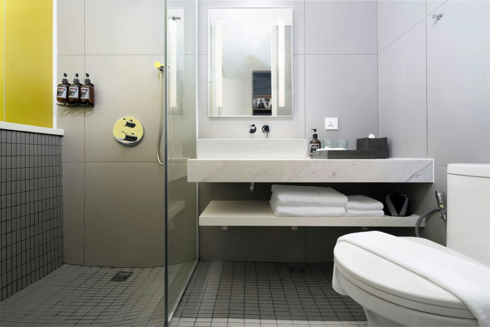 Photo - Wink Saigon Centre, Unscripted by Hyatt - 24 Hours stay