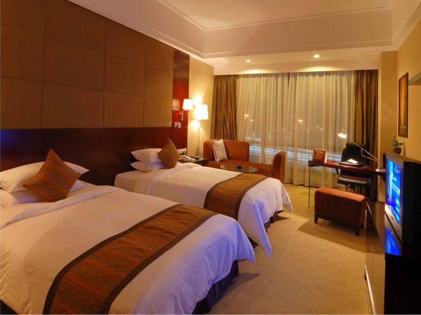 Premier Red Forest Hotel