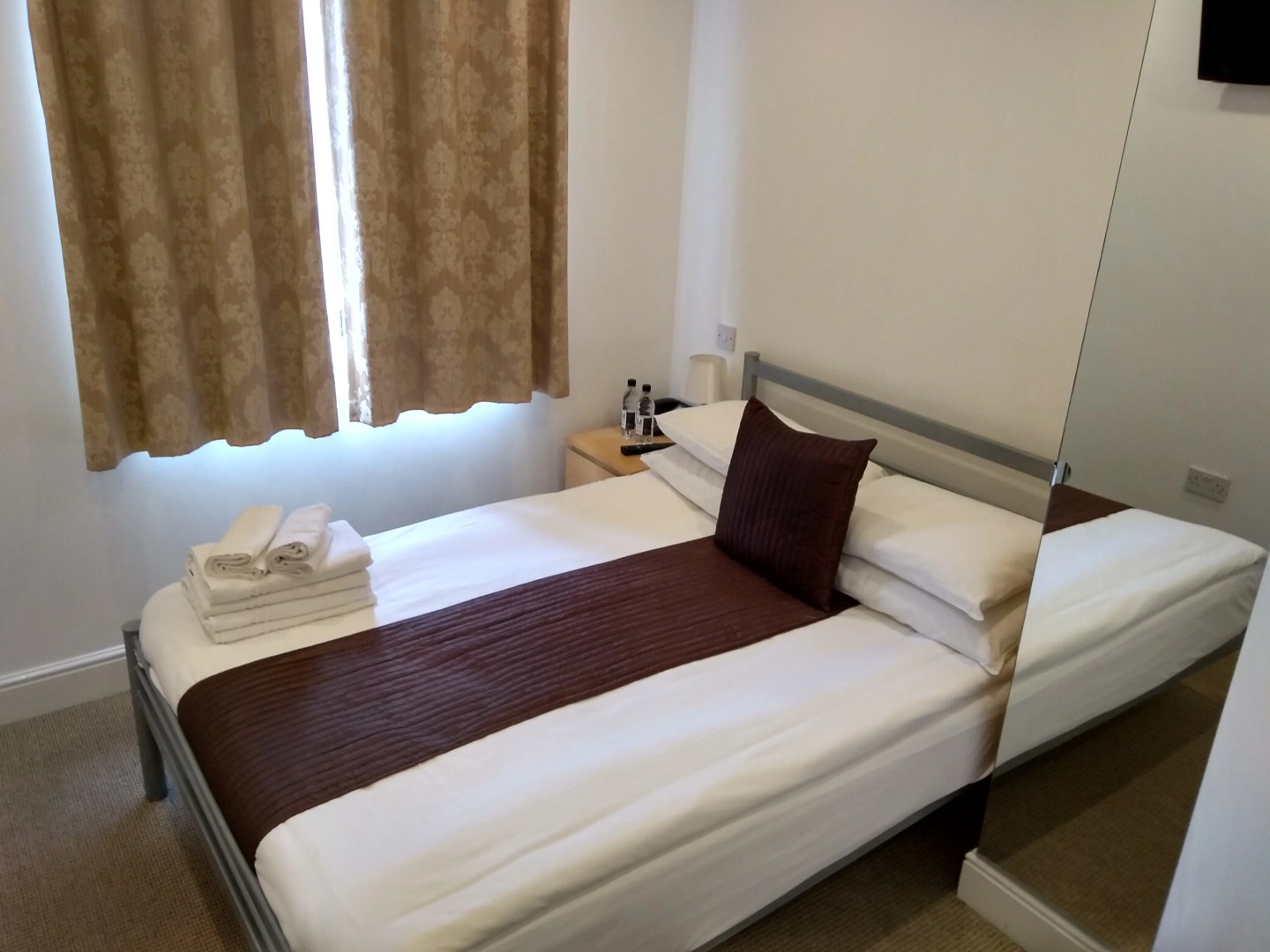 Photo - NOX Hyde Park