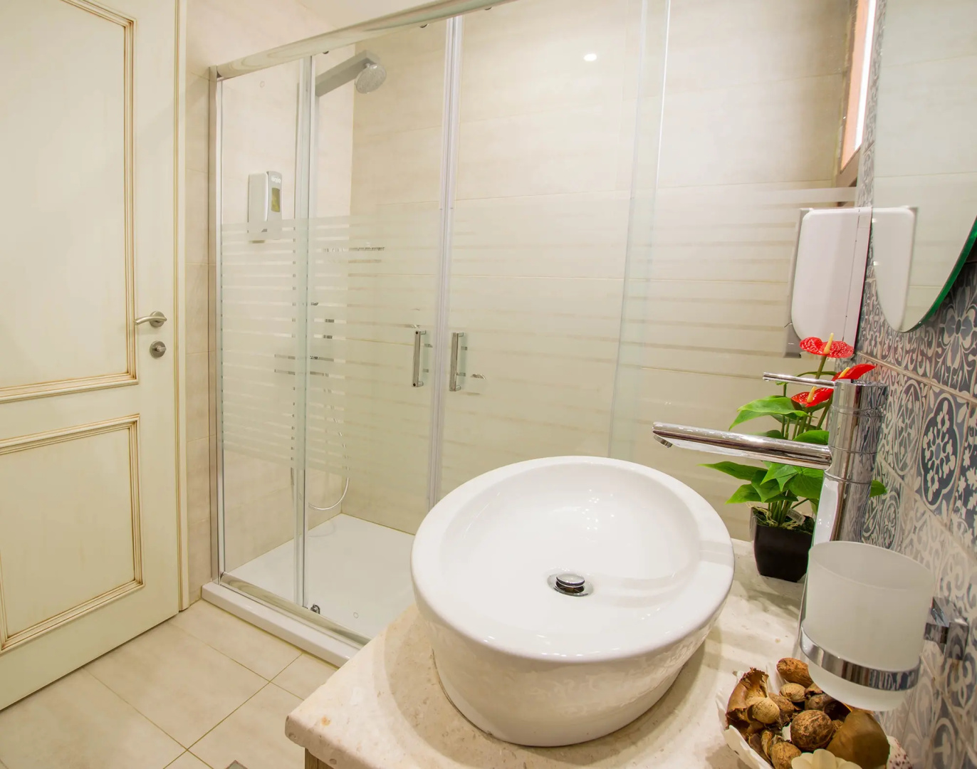 Foto - W Suites Annex by Estia